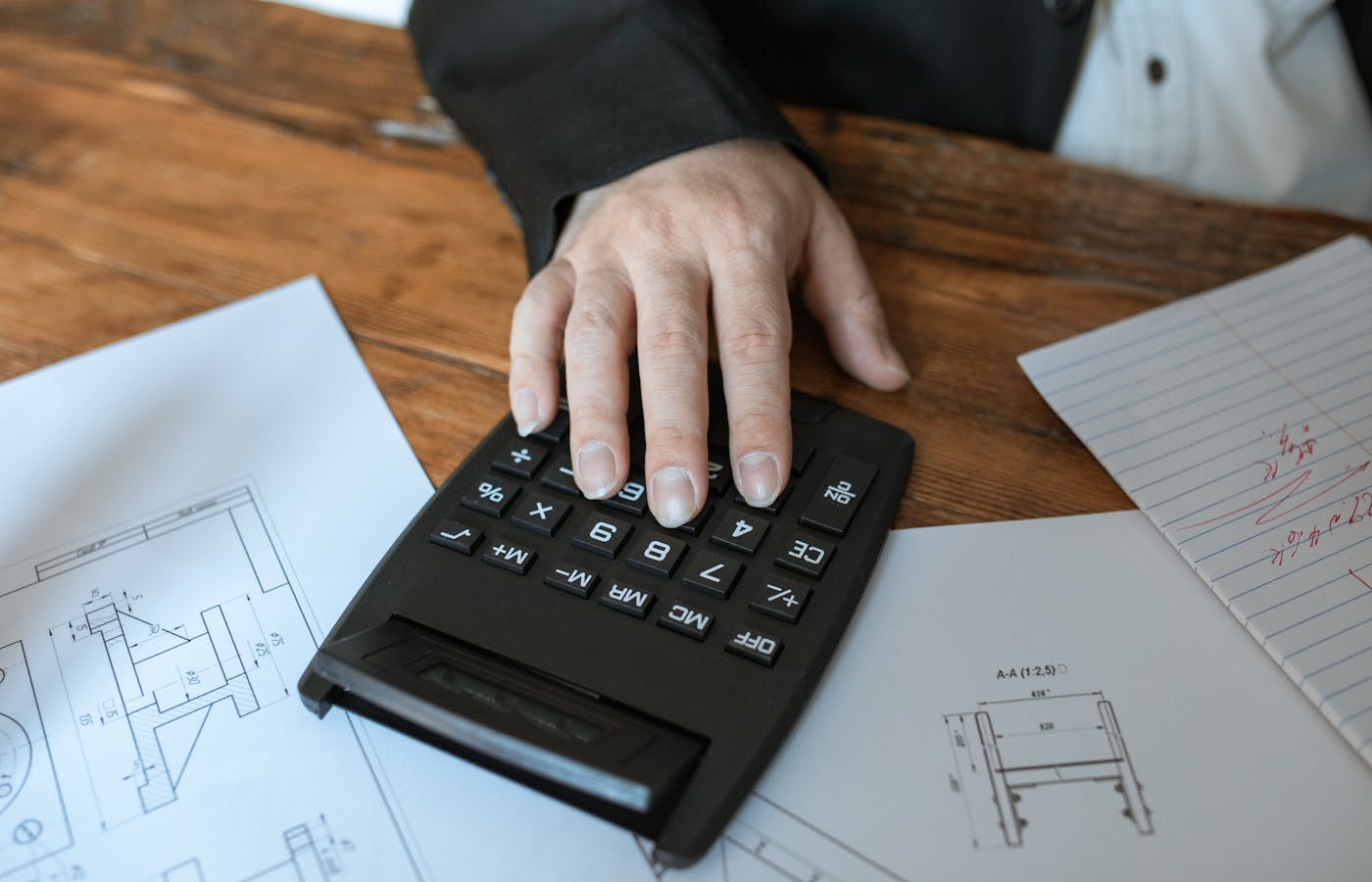 5 Ways Construction Management Software Saves You Money